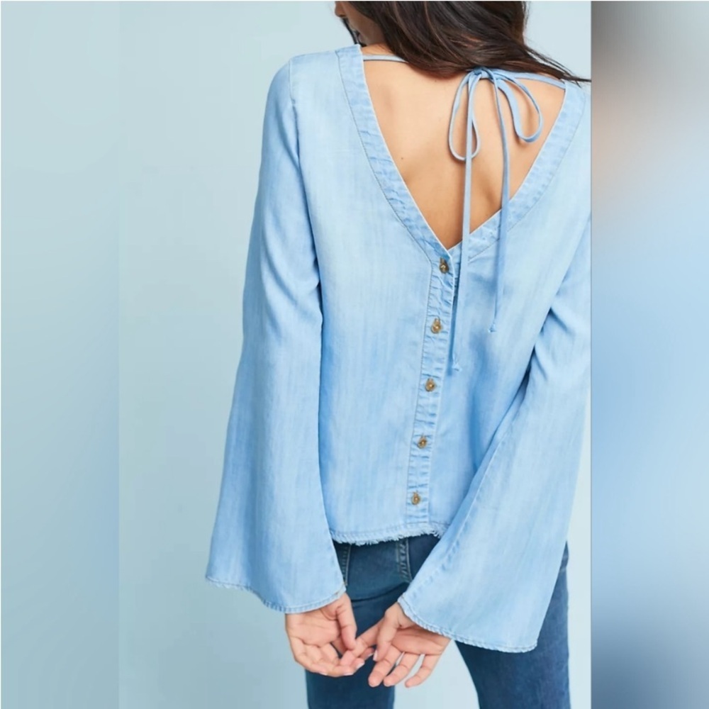 “CLOTH & STONE” Chambray Bell Sleeve Top